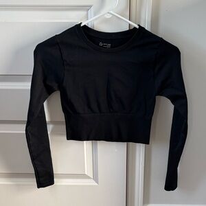 Black Long Sleeve Crop Top